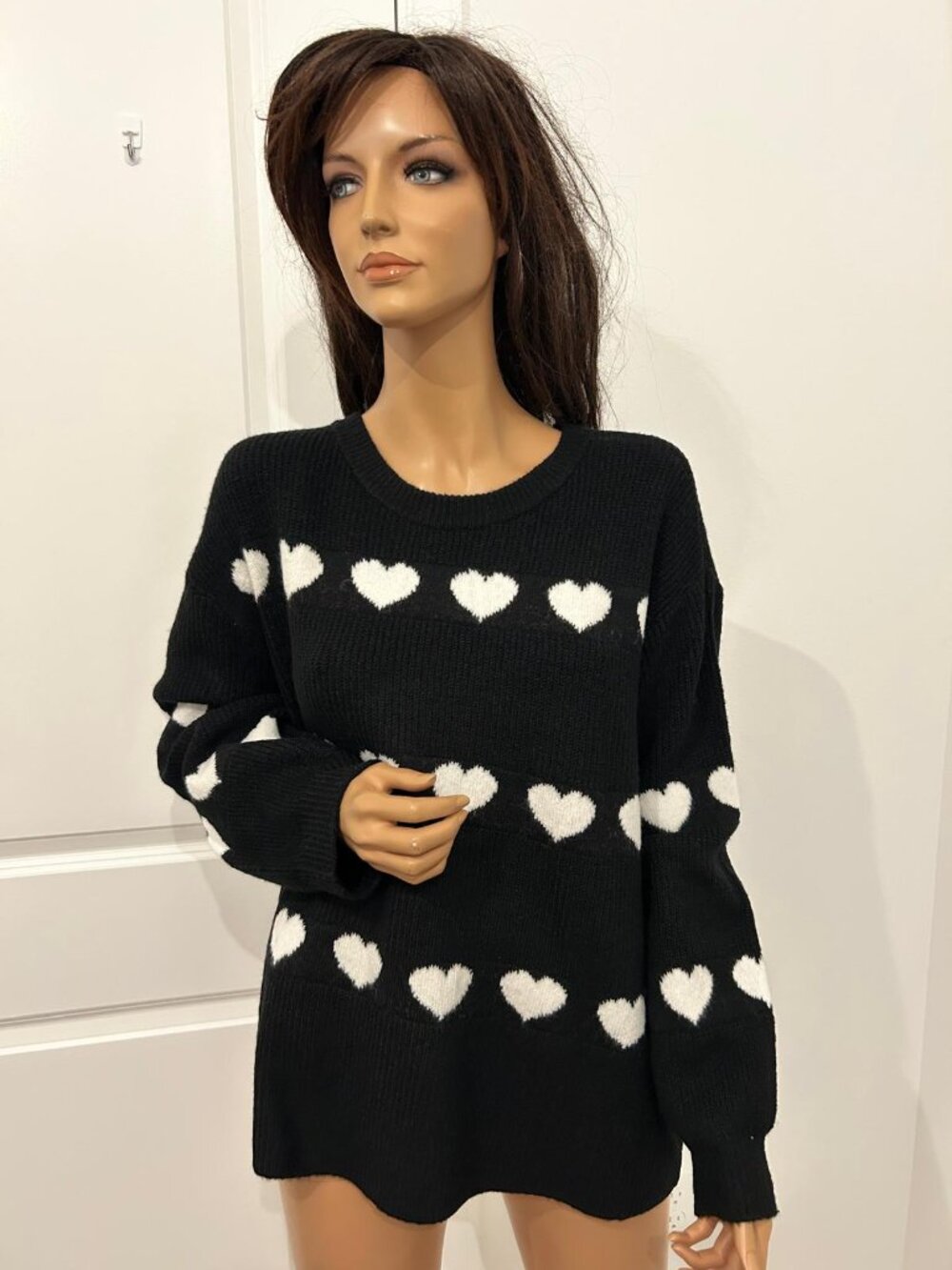 CeCe Heart Jacquard Crew Neck Sweater Black White Size 1X NWT